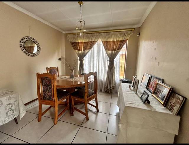 4 BEDROOM HOUSE FOR SALE IN BAKERTON